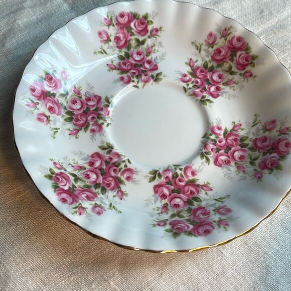 Royal Albert Springtime Series Rose bone China teacup & saucer. - Picture 3 of 8